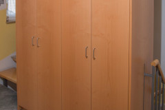 Garderobenschrank-b-ausfuehrung